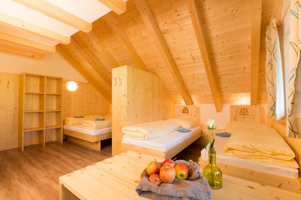 Ualm Untermarkter Alm Imst Buitenkant foto